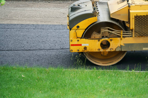 Best Driveway Pavers Contractor  in Janesville, WI
